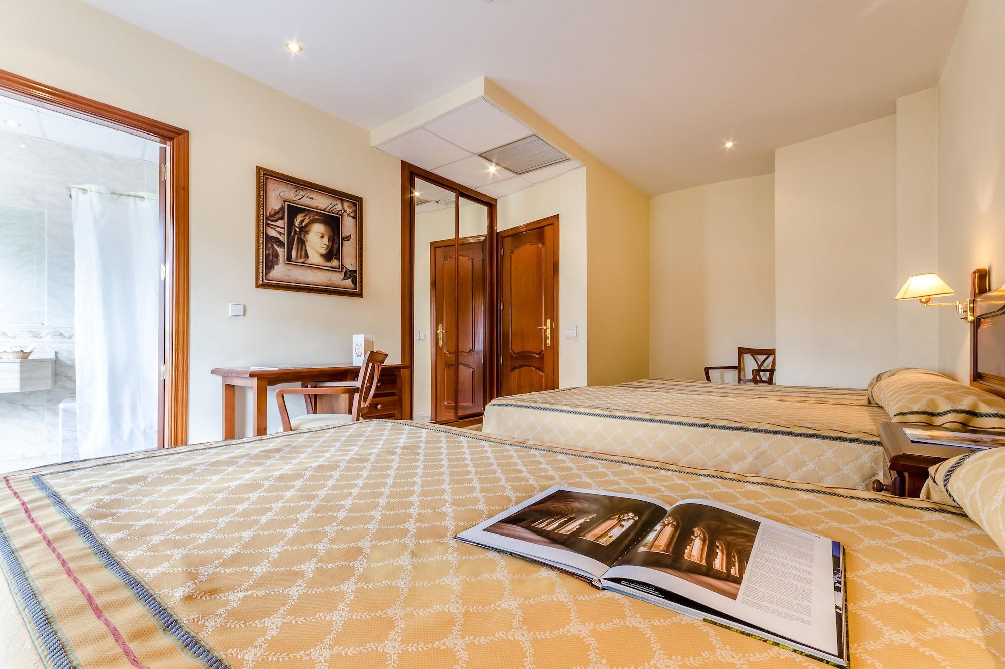 Hotel Roma Aurea Talavera de la Reina Esterno foto