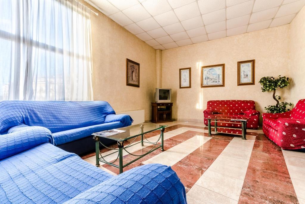 Hotel Roma Aurea Talavera de la Reina Esterno foto
